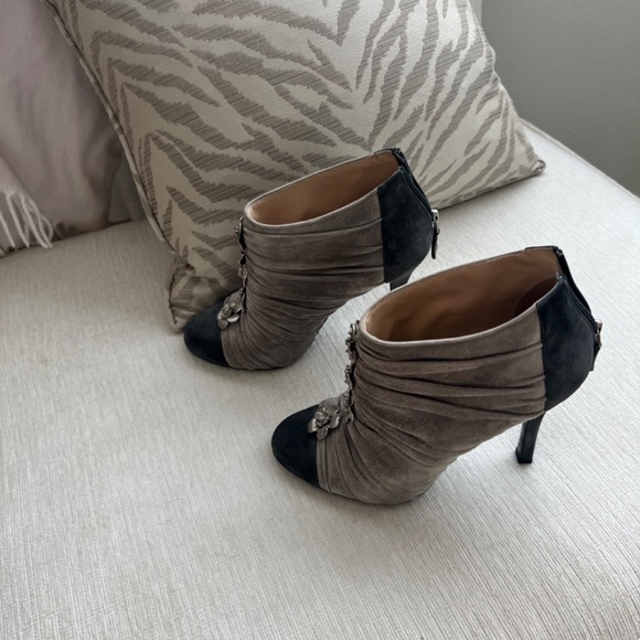 Chanel booties size 39:USA 9 - Picture 3 of 6